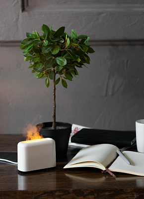 Увлажнитель "Flame" с эффектом пламени, белый