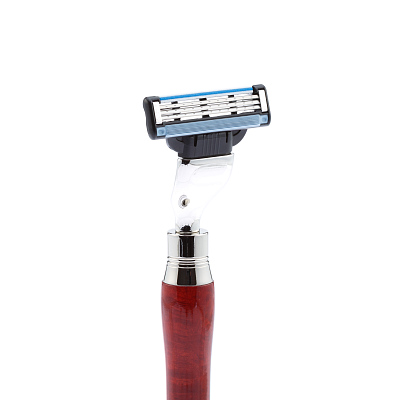 Бритвенный набор Mondial: станок MACH3, помазок, подставка; бриар