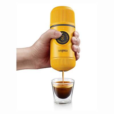 Ручная мини-кофемашина WACACO Nanopresso, красный