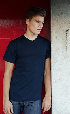 Футболка FOTL Valueweight V-Neck