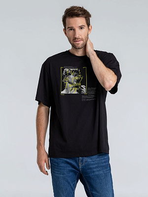 Футболка оверсайз «He is So Pretty. Давид», черная (Чёрный)