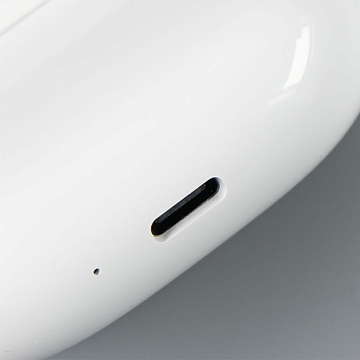 Наушники LAUD беспроводные с амбушюрами, пластиковый корпус, белые