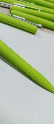 Ручка пластиковая шариковая Bon soft-touch