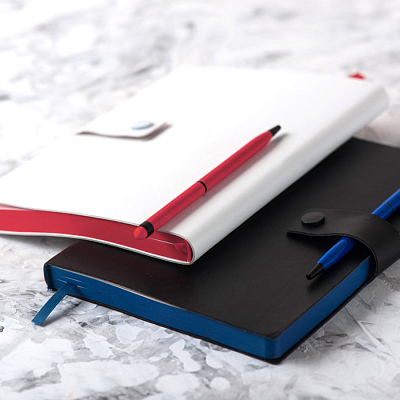 Ежедневник недатированный Stellar, А5, черный, кремовый блок  в линейку, с желтым обрезом